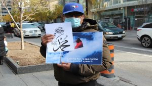 Kanadalı Müslümanlar Fransa ve Macron'un İslam karşıtlığını protesto etti
