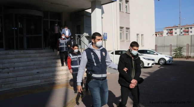 Kayseri'de firari hükümlülere şafak vakti operasyon! 17 kişi yakalandı