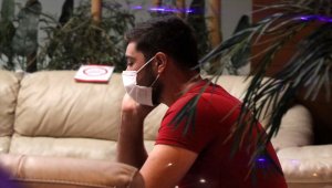 Kayseri'de karantinada olması gereken genç otelde yakalandı 