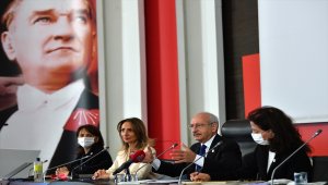 Kılıçdaroğlu, partisinin yeni kurulan il ve ilçe kadın kollarının üyelerine seslendi: