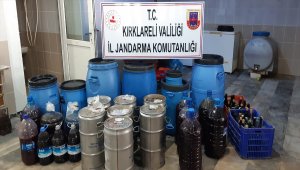 Kırklareli'nde 3 bin 746 litre kaçak içki ele geçirildi