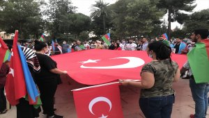 KKTC'de Azerbaycan'a destek mitingi