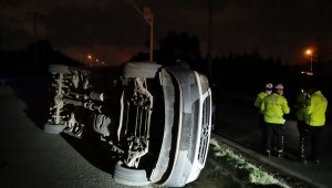 Kocaeli'nde işçi servis minibüsü devrildi: 6 yaralı