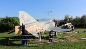 Kocaeli'nde şehidin anısını yaşatmak için parka yerleştirilen F-4 bakıma alındı