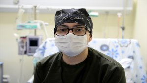 Kovid-19 şüphesiyle gittiği hastanede lösemi olduğunu öğrendi 