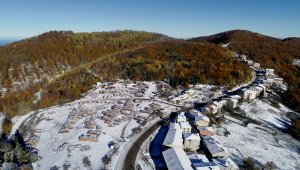 Küre Dağları'nın bir yanı sonbahar bir yanı kış