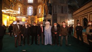 Libyalı temsilciler Ayasofya-i Kebir Camisi'ni ziyaret etti