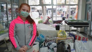 Lüleburgazlı 10 yaşındaki Ekin İzmir'e gözyaşları içinde maske bağışında bulundu