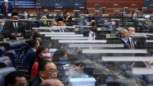 Malezya'da iktidar için kritik önemdeki 2021 bütçesi meclisten geçti