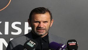 Medipol Başakşehir, Manchester United maçı için İngiltere'ye gitti