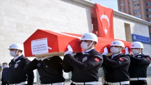 Mersin'de midibüsün devrilmesi sonucu şehit olan polis için tören düzenlendi