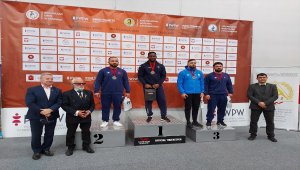 Milli güreşçiler Polonya'da 34 madalya kazandı