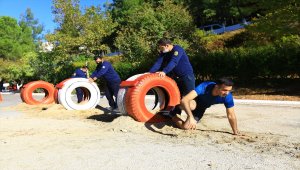 Muğla'da itfaiye eri adayları zorlu parkurlarda ter döktü