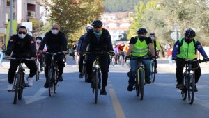 Muğla'da öğretmenler pedal çevirip, klip çekti