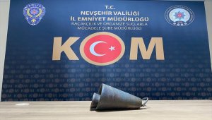 Nevşehir'de tarihi eser niteliğindeki çanı internetten satmaya çalışan zanlı yakalandı