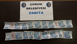 Pazarda sahte parayla alışveriş yapan şüpheli zabıtanın dikkatiyle yakalandı