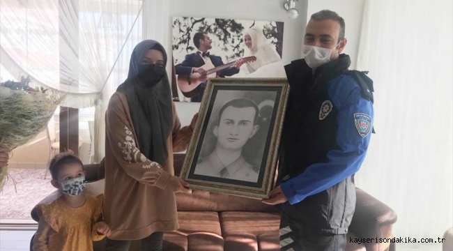 Samsun'da şehit polis Atakan Arslan'ın öğretmen eşi 24 Kasım'da unutulmadı