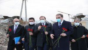 TBMM üyeleri Ermenistan'ın saldırılarında sivil can kayıplarının yaşandığı Gence'yi ziyaret etti