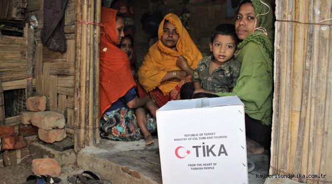 TİKA'dan Bangladeş'teki Arakanlı sığınmacılara gıda yardımı