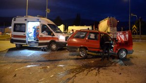 Tokat'ta iki otomobil çarpıştı: 4 yaralı 