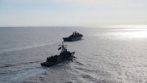 Türk ve İngiliz gemileri Doğu Akdeniz'de geçiş eğitimi gerçekleştirdi