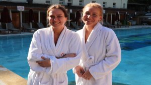 Yalova'nın termal tesislerinde kış öncesi turist yoğunluğu