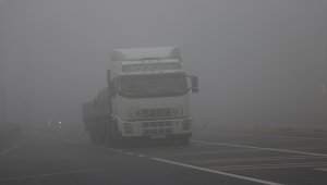 Bolu Dağı'nda sis ve sağanak etkili oluyor