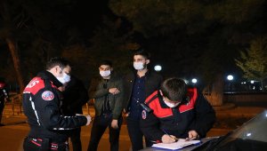 Burdur'da sokağa çıkma kısıtlamasına uymayan 4 kişiye cezai işlem yapıldı 