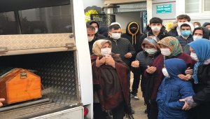Edirne'de boşanma aşamasındaki eşinin silahla vurarak öldürdüğü kadının cenazesi defnedildi