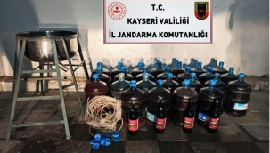 Kayseri Asayiş Son Dakika: Tomarza'da 700 litre bandrolsüz şarap ele geçirildi