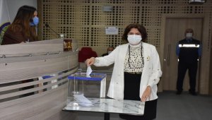 Menemen Belediye Başkan Vekilliği görevine Deniz Karakurt getirildi