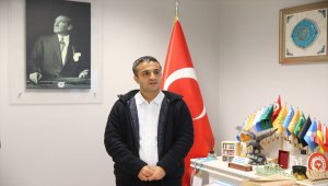 Taksisinde unutulan 300 bin avroyu sahibine teslim eden şoföre "ahilik beratı" verildi