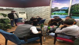 Van'da Kovid-19 tedbirlerine uymayan 21 kişiye ceza