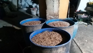 Adana'da 2 bin 925 litre sahte içki ele geçirildi