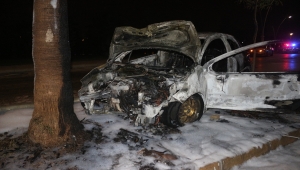 Adana'da kaza sonrası yanan otomobildeki sürücü yaralandı