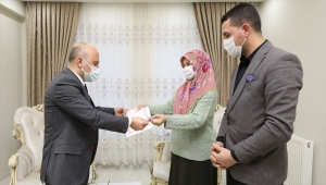 Ağrı'daki yangında eşini ve çocuklarını kaybeden anneye ev alındı