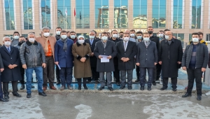 AK Parti'li 4 il başkanından, darbe ve başörtüsü açıklamalarına suç duyurusu