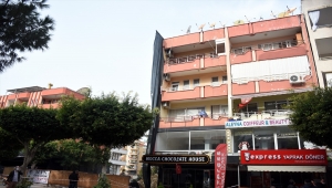 Alanya'da yıkılma riski bulunan 5 katlı bina boşaltıldı