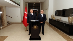 Bakan Akar ve Orgeneral Güler, Türkiye'nin Bağdat Büyükelçiliği'ni ziyaret etti