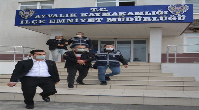 Balıkesir'de define yalanıyla dolandırıcılık yaptıkları iddia edilen 6 şüpheli yakalandı