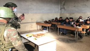 Barış Pınarı bölgesinde çocuklara mayın ve EYP'lere karşı korunma için eğitim veriliyor