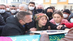 Başına "yorgun mermi" isabet eden genç kızın cenazesi toprağa verildi