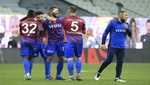 Beşiktaş'ın yenilmezlik serisini Trabzonspor bitirdi 