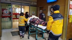 Bursa'da otomobil uçuruma yuvarlandı: 3 yaralı