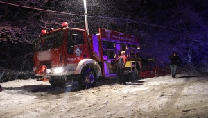 Düzce'de pikap şarampole devrildi: 6 yaralı