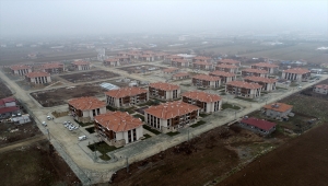 Elazığ'da depremzedelerin yaraları devletin şefkat eliyle sarılıyor 