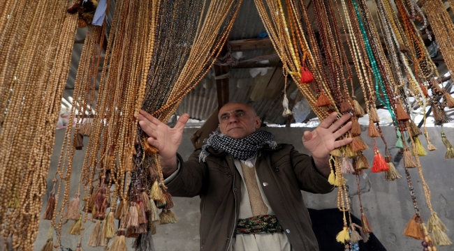 Erbil'in tarihi tesbih pazarı, ekonomik kriz nedeniyle kaybettiği canlılığını arıyor