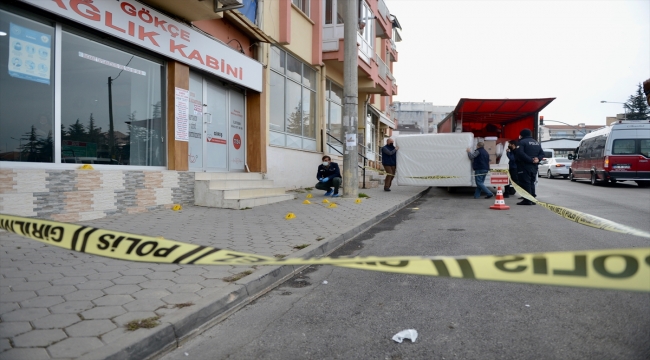 Eskişehir'deki kavgada baba ve oğlunu bıçakladığı iddia edilen şüpheli tutuklandı