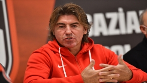 Gaziantep FK Teknik Direktörü Ricardo Sa Pinto, basın mensuplarıyla bir araya geldi: