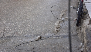 Gaziantep'te üzerine kopan elektrik teli düşmesi sonucu akıma kapılan kişi öldü